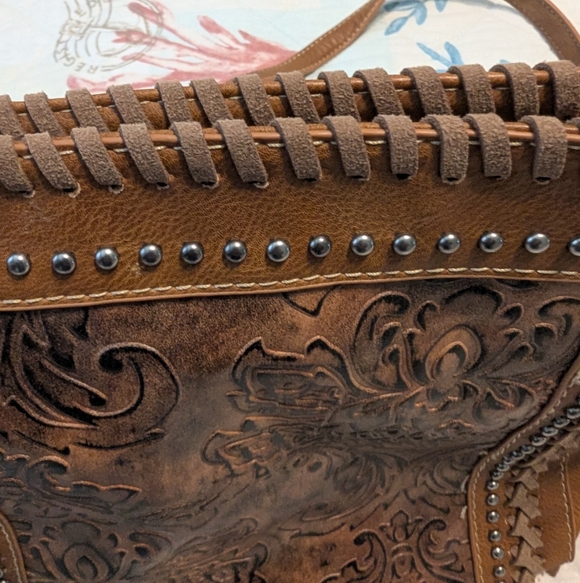MONTANA WEST Fringed Tooled Leather Crossbody Bag in Brown - Picture 2 of 8